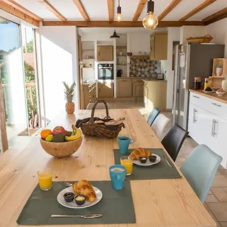 Ocean Garden Surf Holiday home